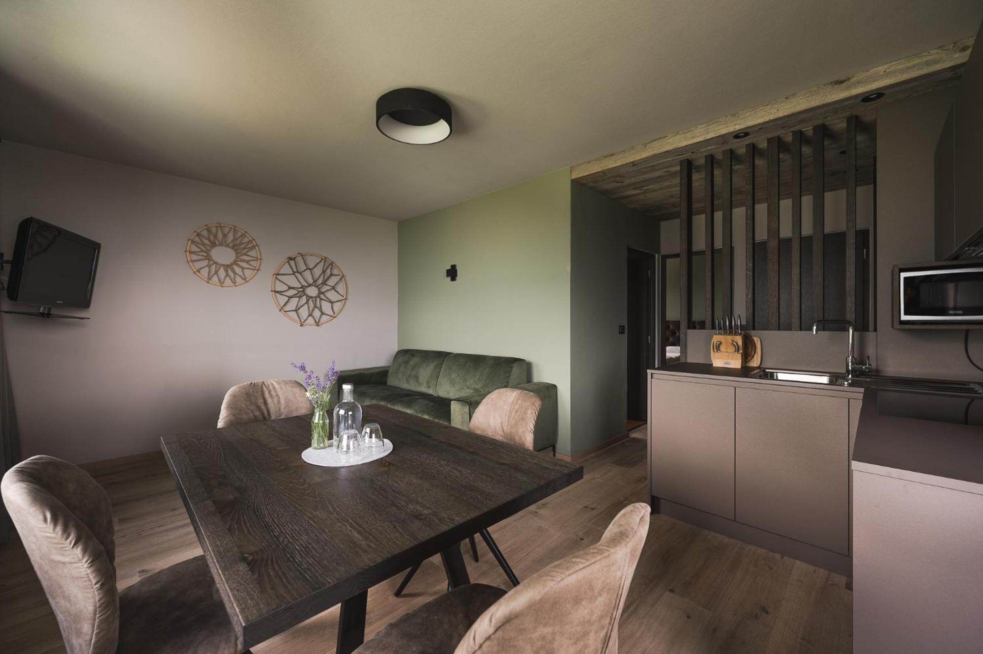 Haus Artus Aparthotel เชนนา ภายนอก รูปภาพ