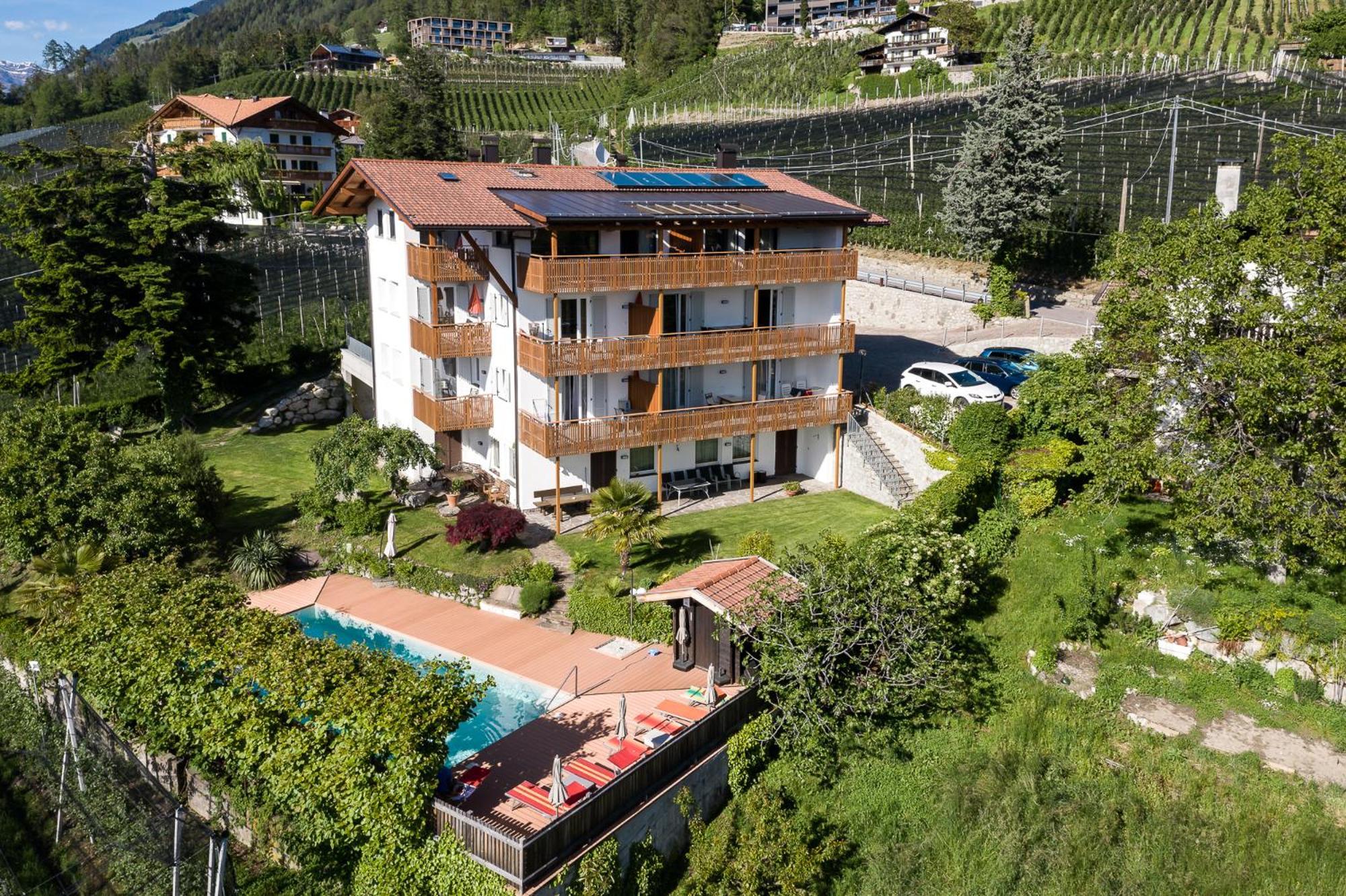 Haus Artus Aparthotel เชนนา ภายนอก รูปภาพ